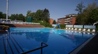 Neue Liegen am Nichtschwimmerbecken - öffnet vergrößerte Ansicht